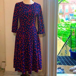 Lovely Floral Swing Dress with Pockets and 3/4 Sleeves